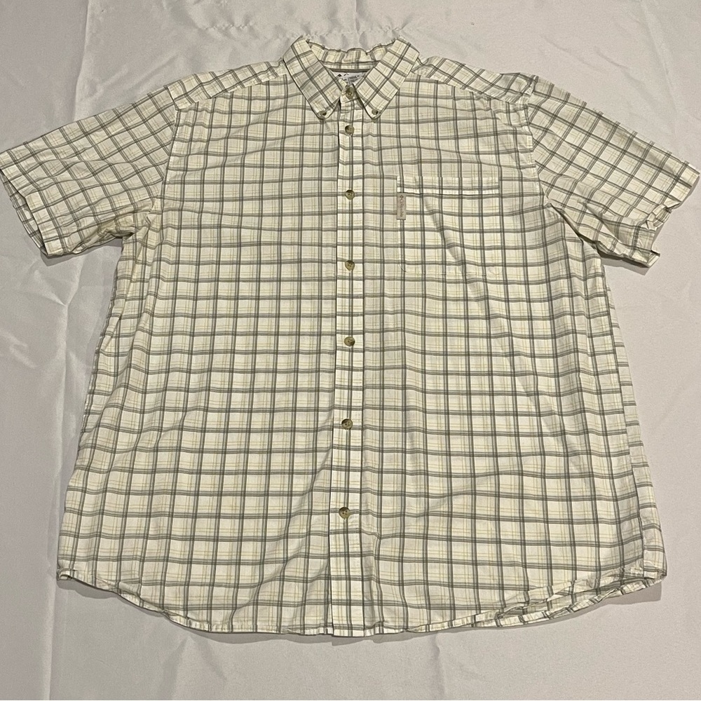 Men’s XL, Columbia Plaid Button Down short sleeve